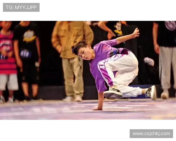 西安极限运动队在世界街舞大赛中以70分稳居积分榜首位