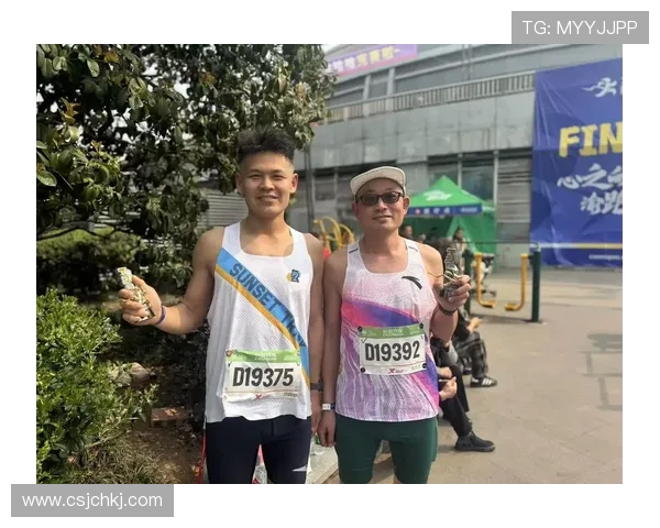 重庆城市马拉松中的滑板队表现分析与意识探讨