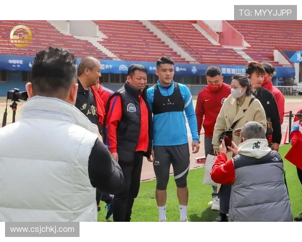 上海足球队意识争议引发热议球迷与专家各执己见的背后故事